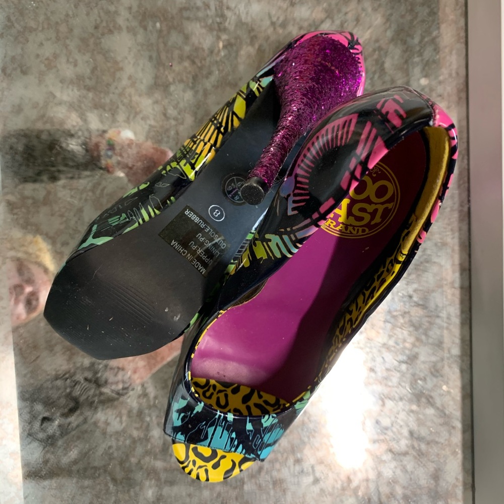 Too fast rainbow pumps
